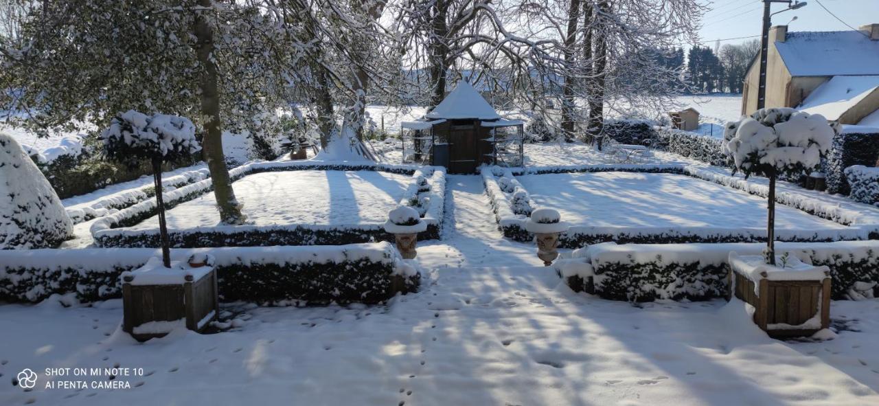 Bed and Breakfast Le Manoir De La Bigotiere Pleslin-Trigavou Exterior foto